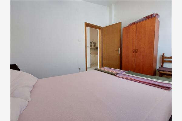 Apartment A2, for 5 persons