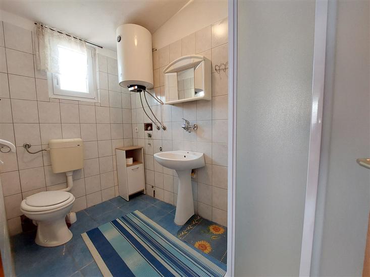 Apartment A2, for 5 persons