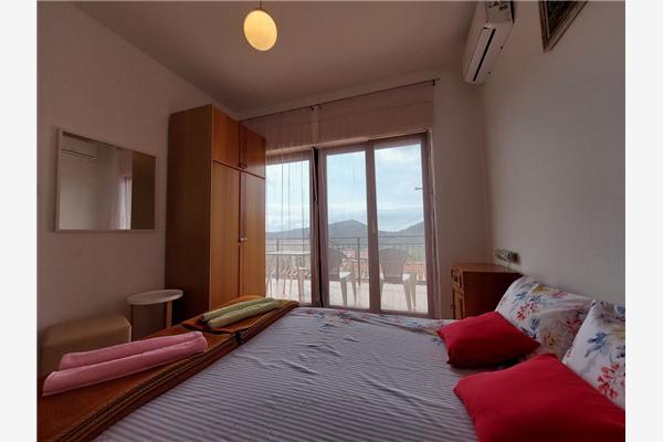 Ferienwohnung A1, für 8 Personen