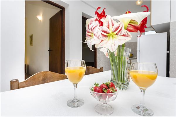 Apartment A1, for 5 persons