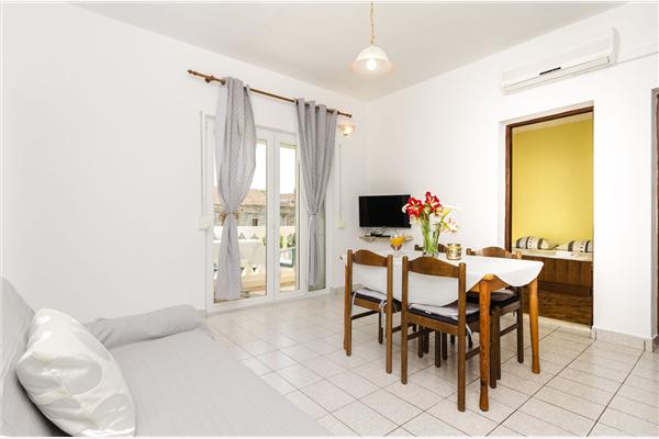 Apartment A1, for 5 persons