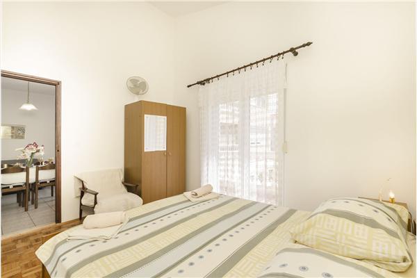 Apartment A1, for 5 persons