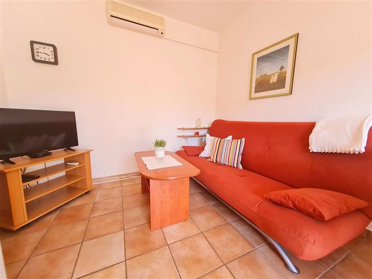 Apartment A4, for 6 persons