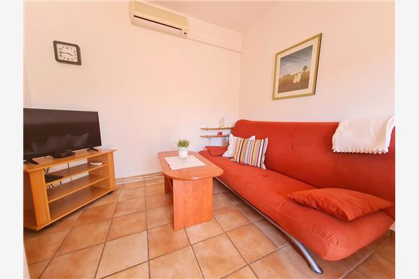 Apartment A4, for 6 persons