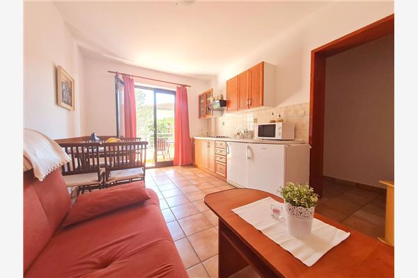 Apartment A4, for 6 persons