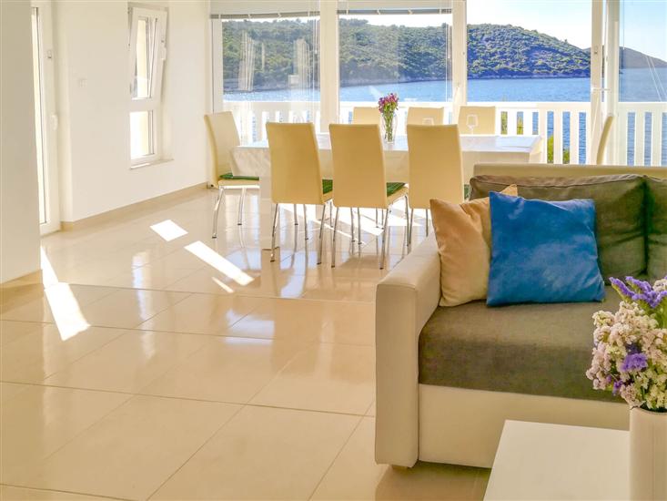 Apartment A1, for 8 persons