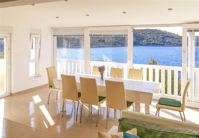 Apartment A1, for 8 persons