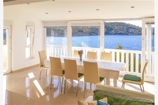 Apartment A1, for 8 persons