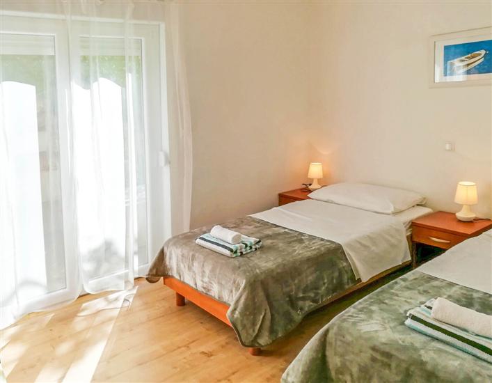 Apartment A1, for 8 persons