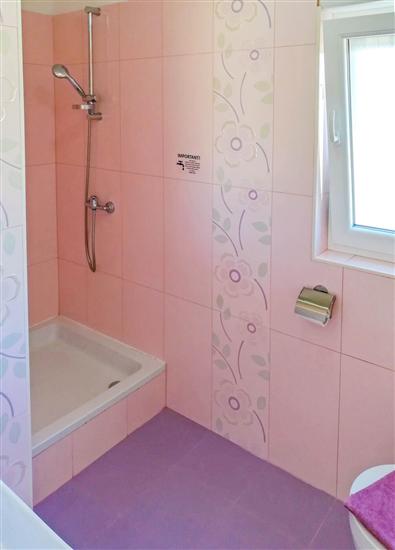 Apartment A1, for 8 persons