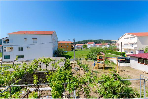 Apartment A1, for 6 persons