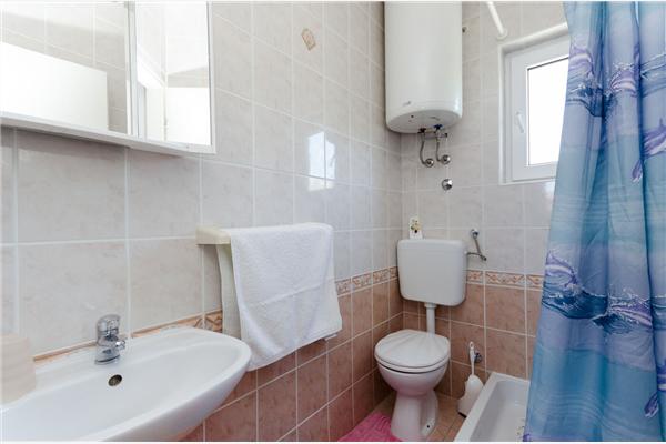 Apartment A1, for 6 persons