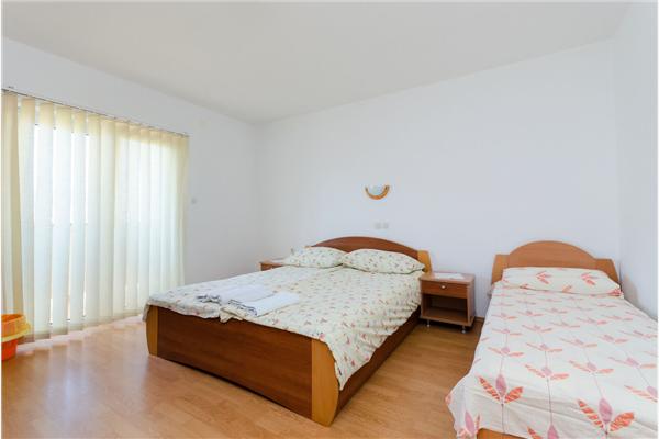 Apartment A1, for 6 persons