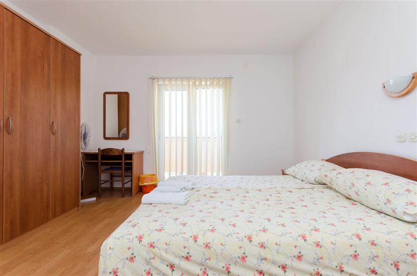 Apartment A1, for 6 persons