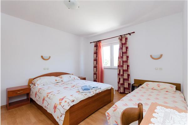 Apartment A1, for 6 persons