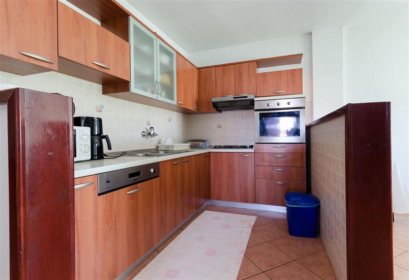 Apartment A2, for 8 persons