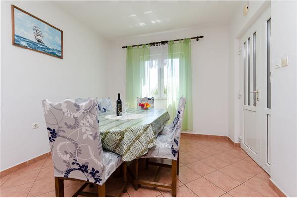 Apartment A2, for 8 persons