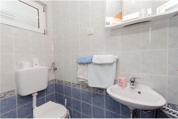 Apartment A2, for 8 persons