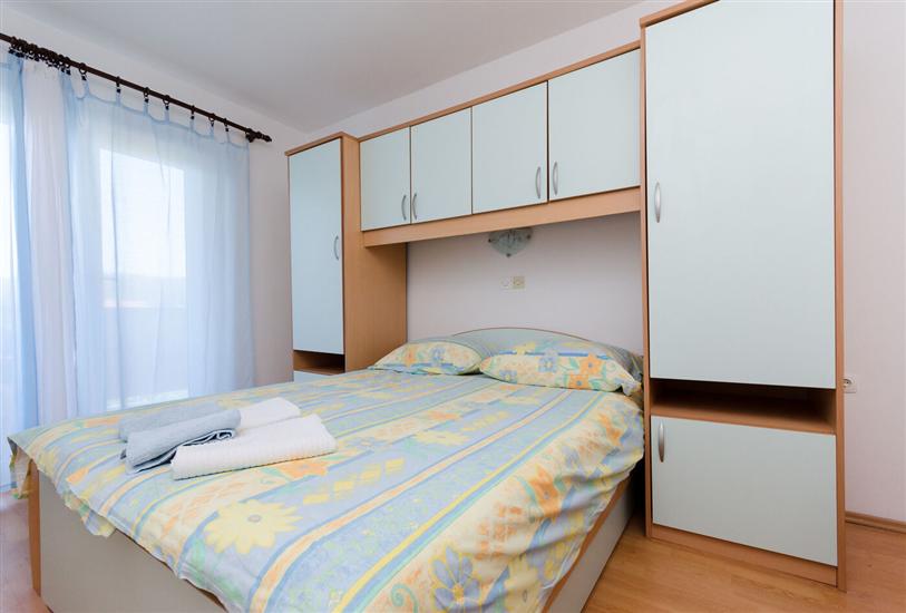 Apartment A2, for 8 persons