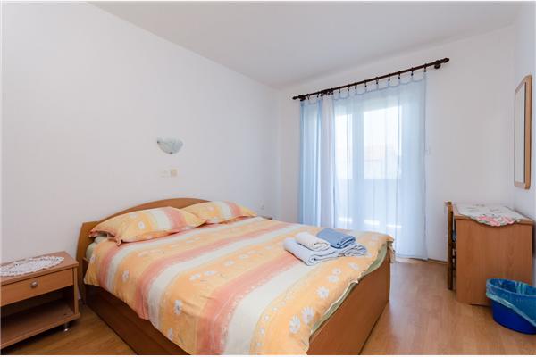 Apartment A2, for 8 persons