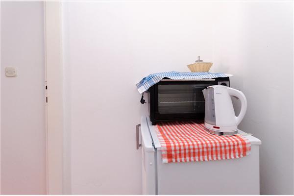 Room S1, for 2 persons