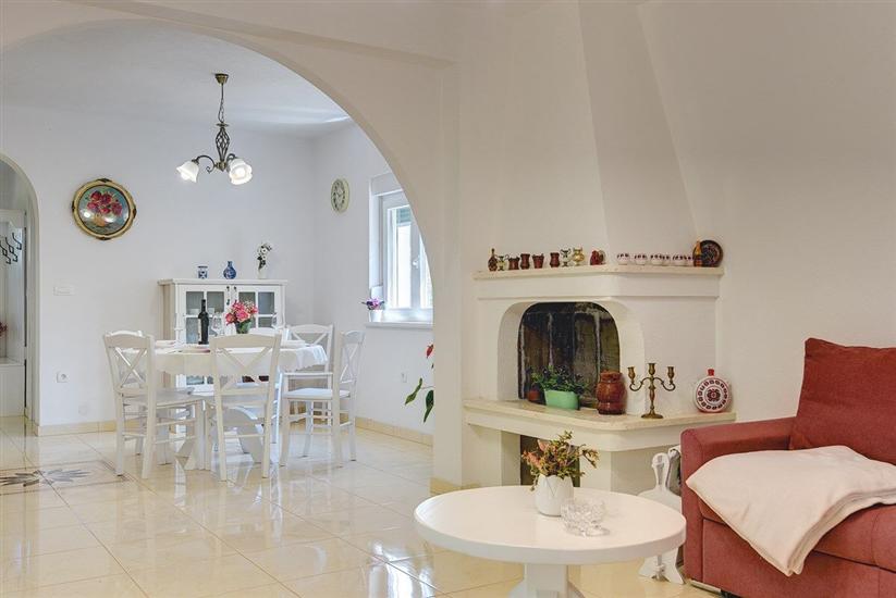 House K1, for 8 persons