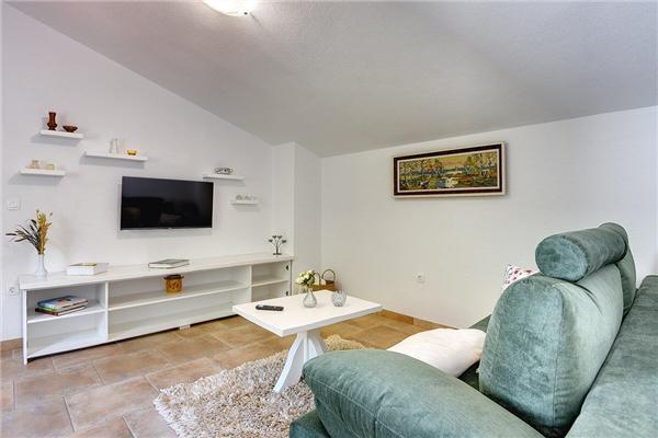 House K1, for 8 persons