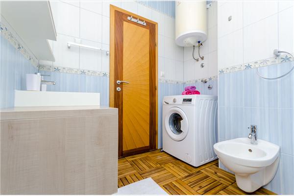 Apartment A1, for 5 persons