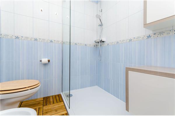 Apartment A1, for 5 persons