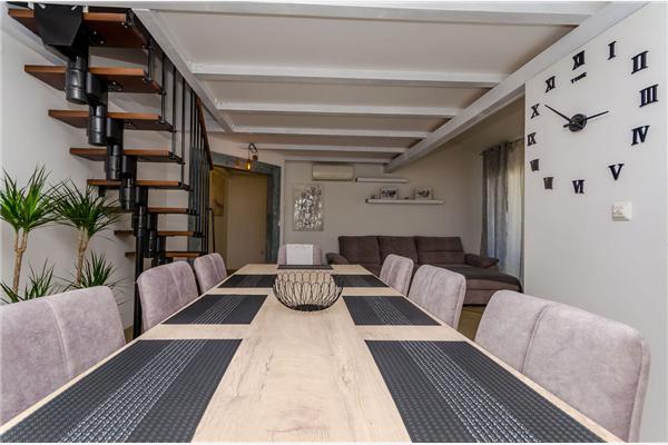 Apartment A1, for 5 persons