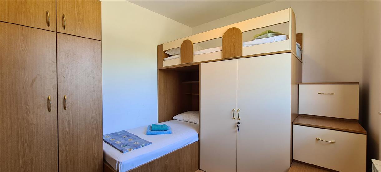 Apartment A1, for 6 persons