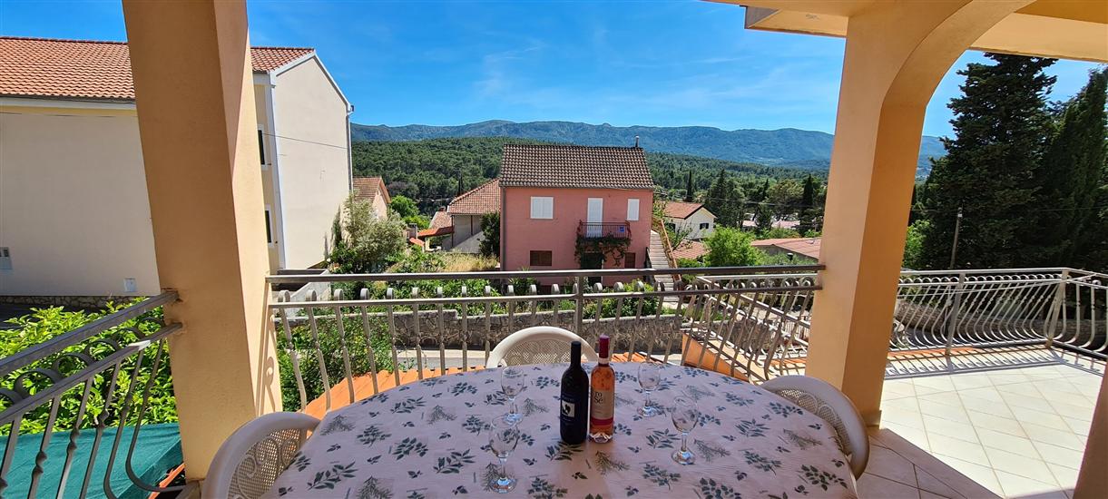 Apartment A1, for 6 persons