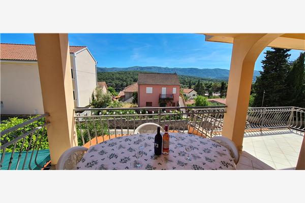 Apartment A1, for 6 persons