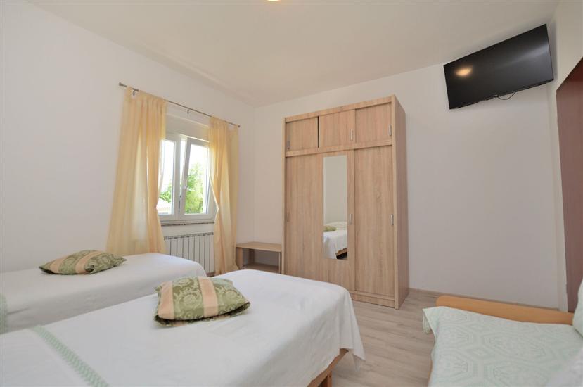 Apartment A1, for 8 persons