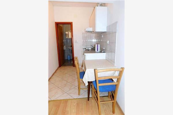 Apartment A1, for 7 persons