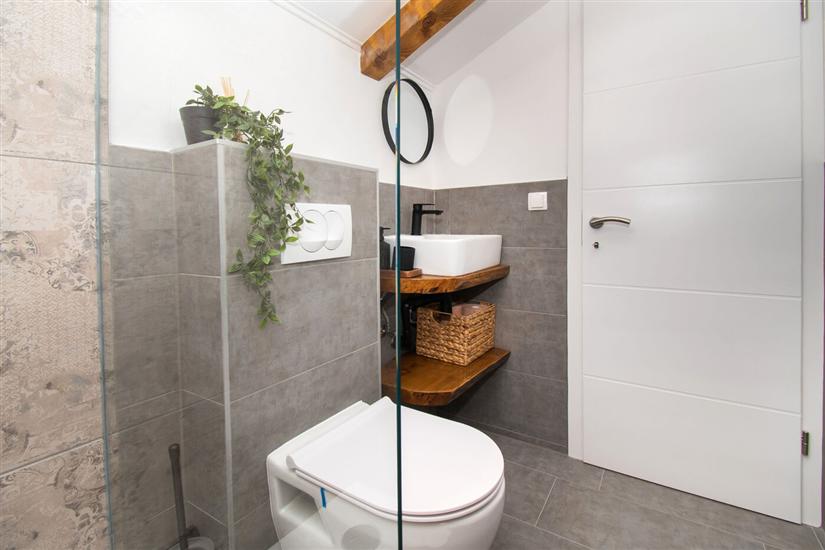 House K1, for 5 persons