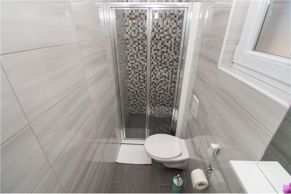 Apartment A2, for 6 persons