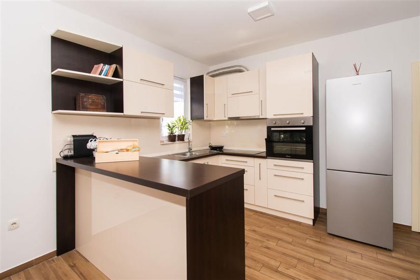 Apartment A2, for 6 persons