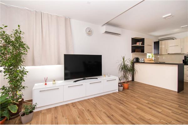 Apartment A2, for 6 persons