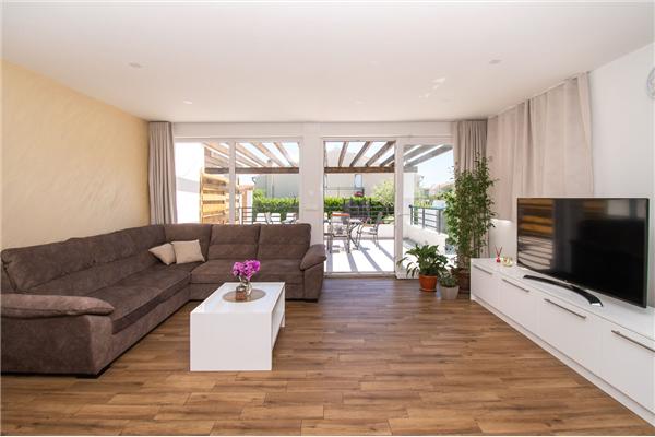 Apartment A2, for 6 persons