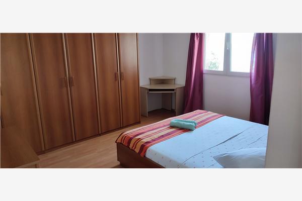 Apartment A2, for 6 persons