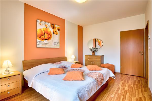 House K1, for 8 persons