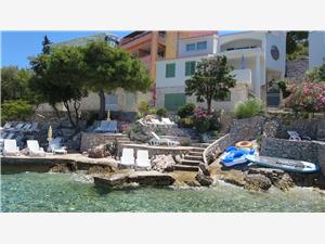 Appartements Orhideja Bilo (Primosten), Superficie 30,00 m2, Distance (vol d'oiseau) jusque la mer 20 m