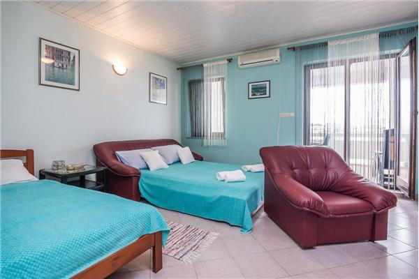 Apartment A1, for 3 persons