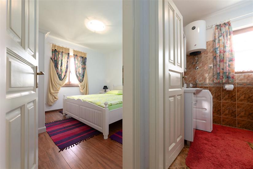 House K1, for 8 persons