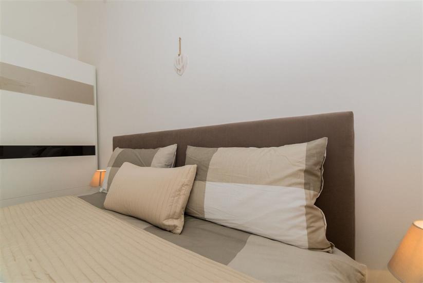 Apartment A2, for 6 persons