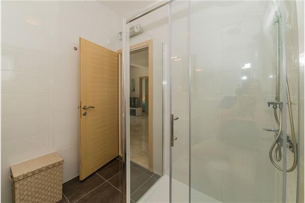 Apartment A2, for 6 persons
