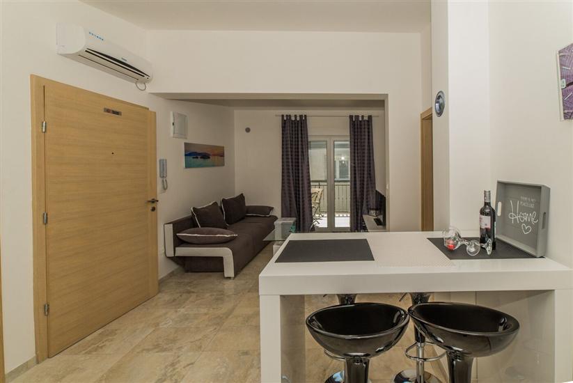 Apartment A2, for 6 persons