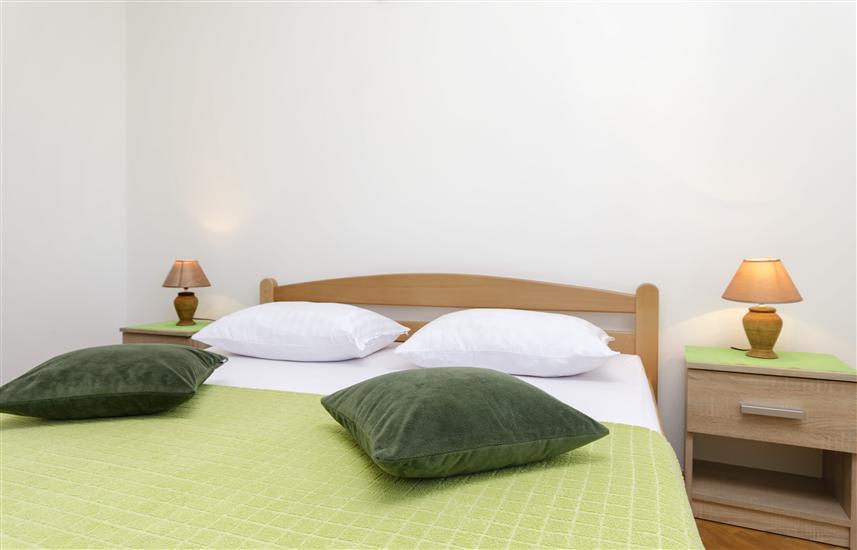 Apartment A1, for 5 persons