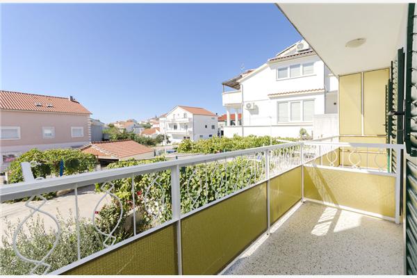 Apartment A1, for 5 persons